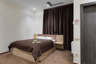 Отель Twin Apart Hotel Киев Стандартный номер-3