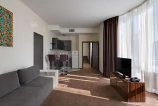 Отель Twin Apart Hotel Киев Апартаменты с 1 спальней и балконом-3