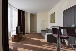 Отель Twin Apart Hotel Киев Апартаменты с 1 спальней и балконом-7